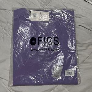 Casma Three-Pocket Scrub Top